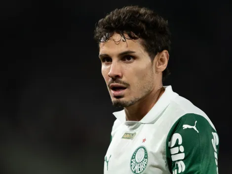 Abel Ferreira bate na mesa e barra venda de Raphael Veiga do Palmeiras