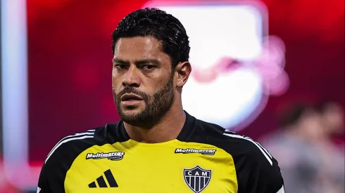 Hulk jogador do Atlético-MG durante aquecimento antes da partida contra o Bragantino no estádio Cicero De Souza Marques pelo campeonato Brasileiro A 2025.