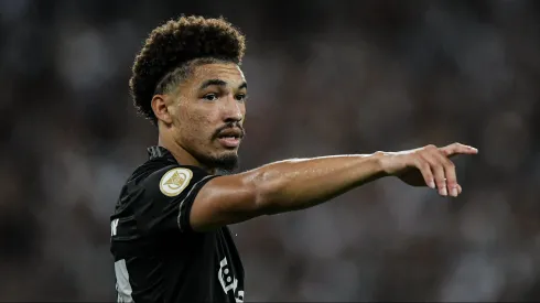 Adryelson interessa ao Cruzeiro para 2026.