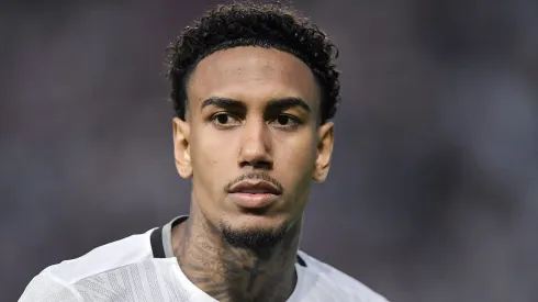 Rwan Cruz jogador do Botafogo durante partida contra o Vasco no estadio Sao Januario pelo campeonato Carioca 2025. Foto: Thiago Ribeiro/AGIF