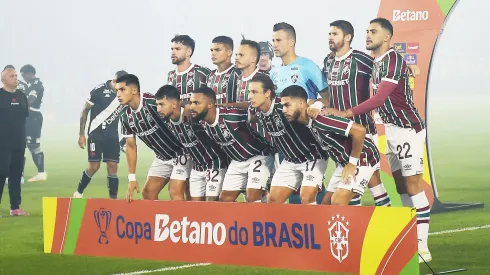 Jogadores do Fluminense posam para foto antes na partida contra Vasco no estadio Maracana pelo campeonato Copa Do Brasil 2025. Foto: Alexandre Loureiro/AGIF