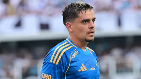 Lateral tem o futuro incerto – Foto: Jota Erre/AGIF.