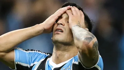 Franco Cristaldo, meia-atacante do Grêmio em partida pelo campeonato brasileiro (Foto: Pedro H. Tesch/Getty Images)