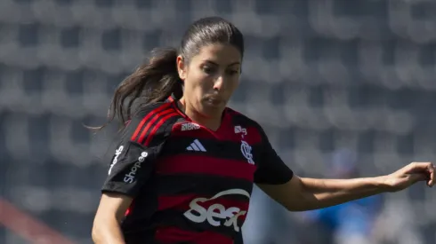 Flávia Mota, zagueira do Flamengo. Foto: Anderson Romão/AGIF