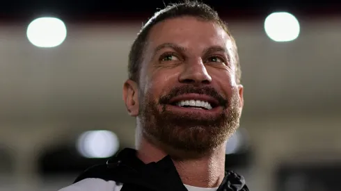 Vasco acelera conversas para assinatura de memorando com herdeiro da Crefisa