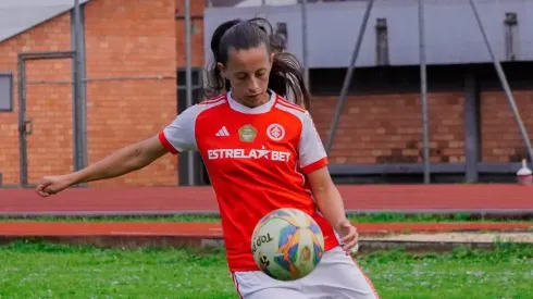 Belén Aquino em partida do Campeonato Gaúcho Feminino – Foto: Pedro Pacheco/Internacional