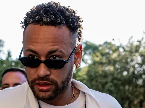 Sem assinar renovação com o Santos, Neymar fica livre no mercado