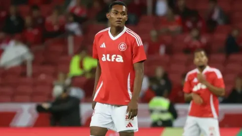 Jovem Raykkonen está emprestado ao Internacional e desperta o interesse do Peixe e de outros clubes – Foto: Ricardo Duarte/SCI