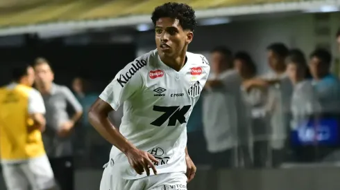 Lateral Souza já é cobiçado no futebol europeu – Foto: Jota Erre/AGIF