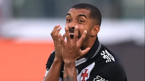 Paulo Henrique, lateral-direito do Vasco da Gama em partida pelo campeonato brasileiro (Foto: Buda Mendes/Getty Images)