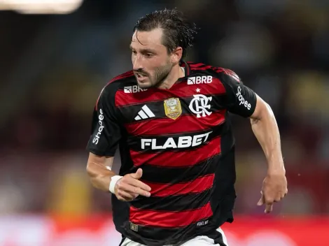 Flamengo escuta proposta do River Plate para empréstimo de Viña