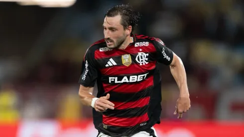 Viña jogador do Flamengo durante partida contra o Atlético-MG. Foto: Jorge Rodrigues/AGIF