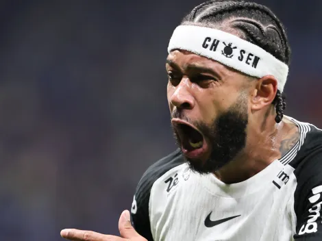 Corinthians quer atacante do Flamengo para fazer dupla com Memphis Depay