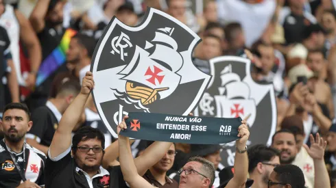 RJ – RIO DE JANEIRO – 21/12/2025 – COPA DO BRASIL 2025, VASCO X CORINTHIANS – Torcida do Vasco durante partida contra Corinthians no estadio Maracana pelo campeonato Copa Do Brasil 2025. Foto: Thiago Ribeiro/AGIF