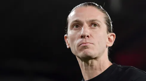 Filipe Luis, técnico do Flamengo, durante partida contra o Vitoria no estadio Maracana pelo campeonato Brasileiro A 2025. Foto: Thiago Ribeiro/AGIF