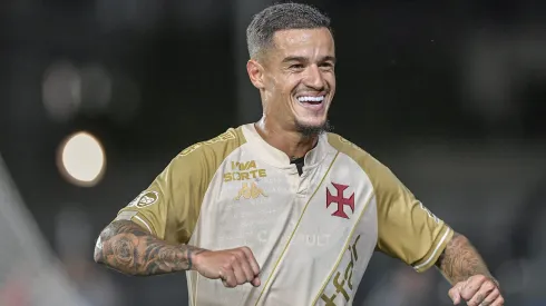 Philippe Coutinho, jogador do Vasco, comemora gol durante partida contra o Bahia no estadio Sao Januario pelo campeonato Brasileiro A 2025. Foto: Thiago Ribeiro/AGIF