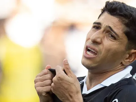 Fluminense estuda chapéu no Corinthians por Savarino