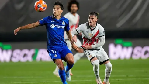 Jogadores de Rayo Vallecano e Getafe disputam a posse de bola | Crédito: Alamy Live News