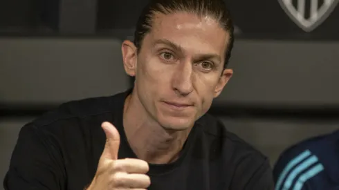 Filipe Luis técnico do Flamengo durante partida contra o Atletico-MG na Arena MRV. Foto: Fernando Moreno/AGIF
