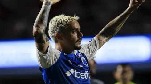 Fagner jogador do Cruzeiro durante partida contra o Sao Paulo no estadio Morumbi pelo campeonato Brasileiro A 2025. Foto: Marco Miatelo/AGIF