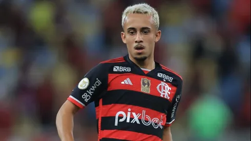 Matheus Gonçalves no Flamengo – Foto: Buda Mendes/Getty Images