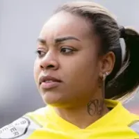 Internacional anuncia retorno de zagueira Sorriso, que estava no Flamengo