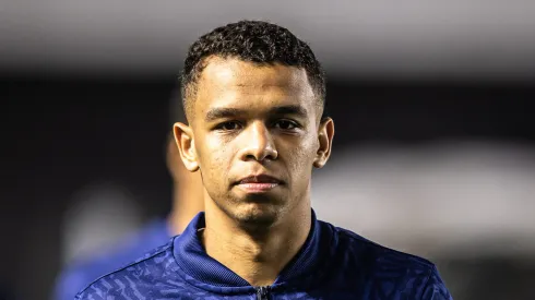 Sandry durante partida do Peixe na Série B