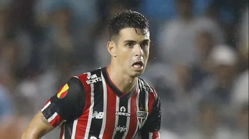 Oscar atuando contra o Peixe, na Vila Belmiro. Foto: Miguel Schincariol/Getty Images