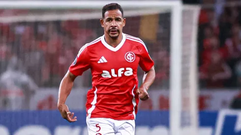 Fernando jogador do Internacional durante partida contra o Bahia no estadio Beira-Rio pelo campeonato Copa Libertadores 2025. Foto: Maxi Franzoi/AGIF
