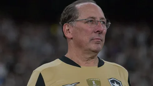 Resolução de Textor sobre transfer ban deve acelerar chegadas no Botafogo