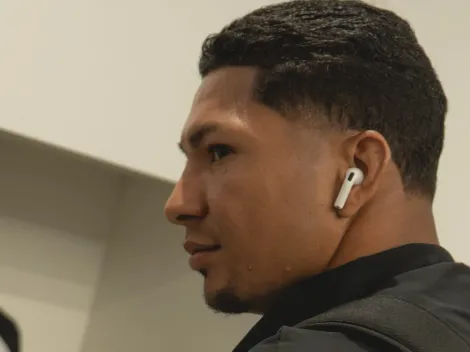 Rony fica indignado com 'gelo' do Atlético-MG ao Santos