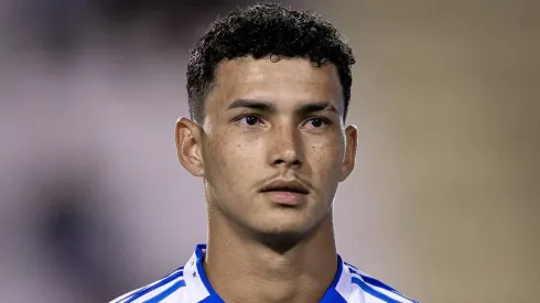 Zagueiro Kelvin da base do Cruzeiro