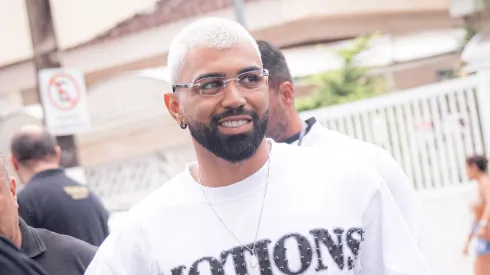 Gabigol durante apresentação na Vila Belmiro