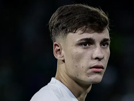 Corinthians só venderá Breno Bidon ao Flamengo por R$ 370 milhões