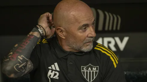 Treinador quer novos reforços – Foto: Fernando Moreno/AGIF.