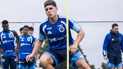 Cruzeiro treinou em dois períodos visando a estreia no Campeonato Mineiro