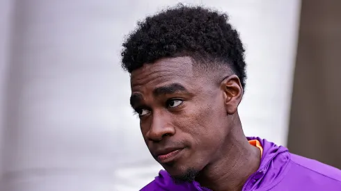 Félix Torres acerta saída do Timão.