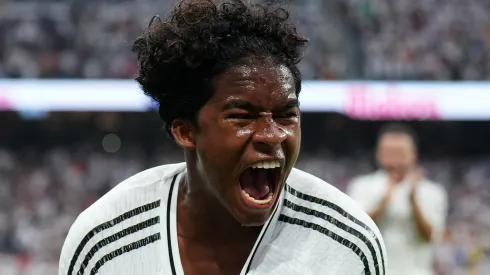 Endrick empolga torcida do Lyon após vídeo de seu primeiro treinamento