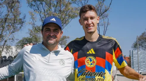 Rodrigo Dourado (D) volta a trabalhar com o técnico André Jardine (E)