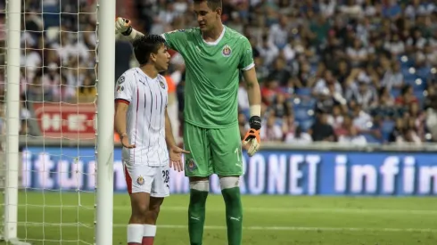 Gudiño y Aris Hernández compartieron responsabilidad en el primer gol de Rayados.