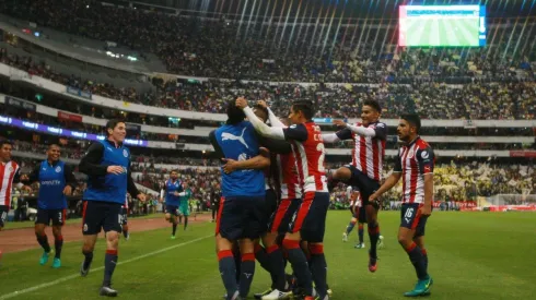 Chivas movió gente para llenar el Azteca mañana