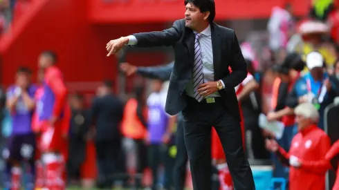 José Saturnino Cardozo presentó una alineación nada alternativa / Getty Images