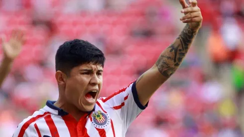 Chofis podría marcharse libre de Chivas si no renueva su contrato.