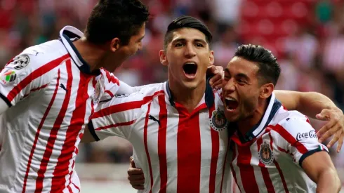El ataque de Chivas de Guadalajara tuvo un buen primer tiempo / Jam Media