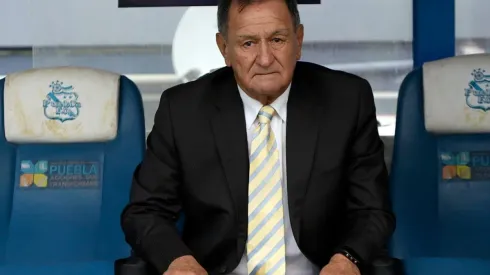 Enrique Meza no se confía del mal momento de Chivas.