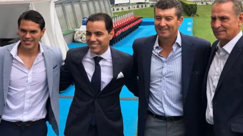 Omar Bravo hizo oficial su retiro del fútbol.