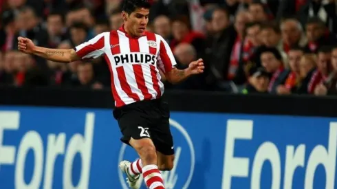 El defensor jugó cuatro temporadas en Holanda