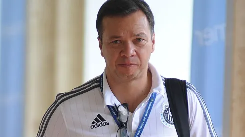 Varela aclaró que Hiram Mier todavía no es jugador de Chivas.