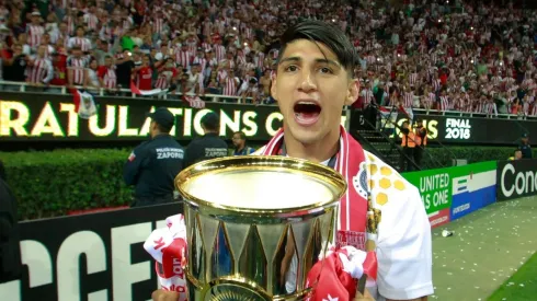 Alan Pulido está nominado al mejor jugador del año en Concacaf.