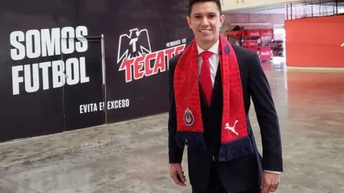 Jesús Molina ya es oficialmente refuerzo de Chivas.